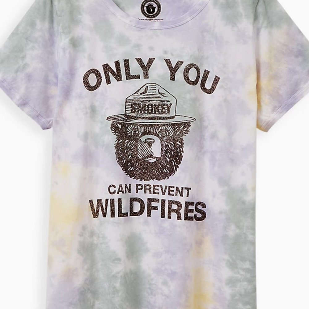 Torrid - Smokey the Bear tie dye tee - Size 4